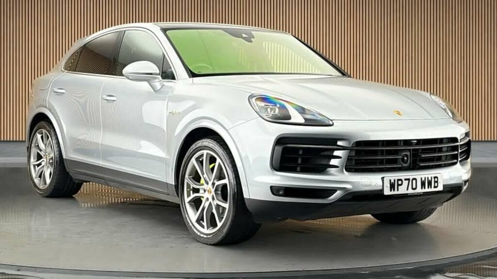 Porsche Cayenne 3.0 V6 E-hybrid 17.9Kwh Coupe Plug-in H Silver