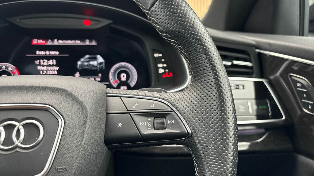 Audi Q8 3.0 Tfsi V6 55 Black Edition Suv Tiptro Black #14
