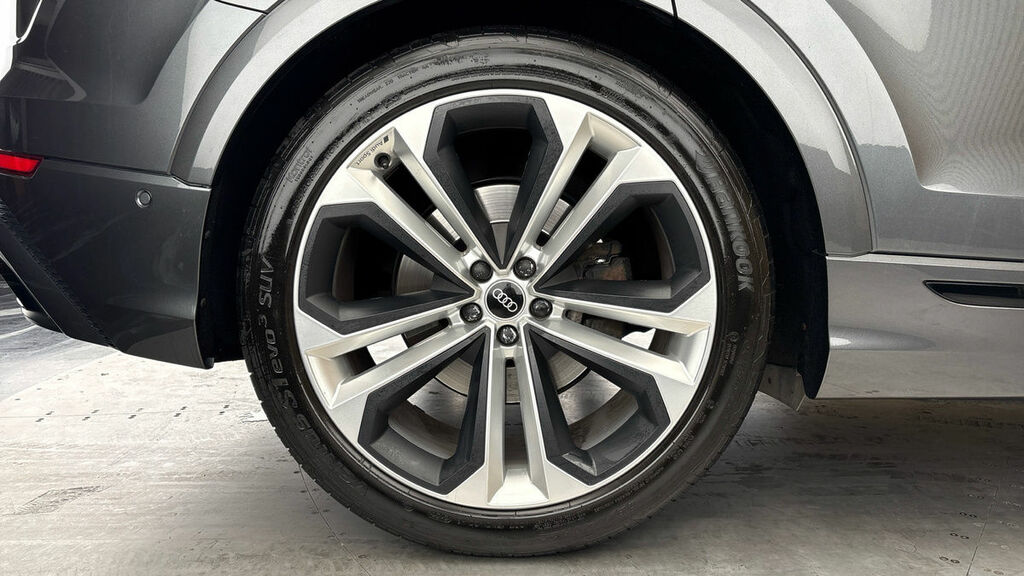 Audi Q8 3.0 Tfsi V6 55 Black Edition Suv Tiptro Black #10