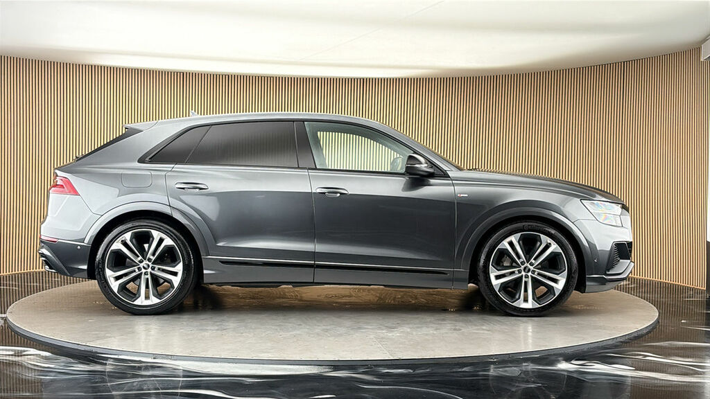 Audi Q8 3.0 Tfsi V6 55 Black Edition Suv Tiptro Black #16