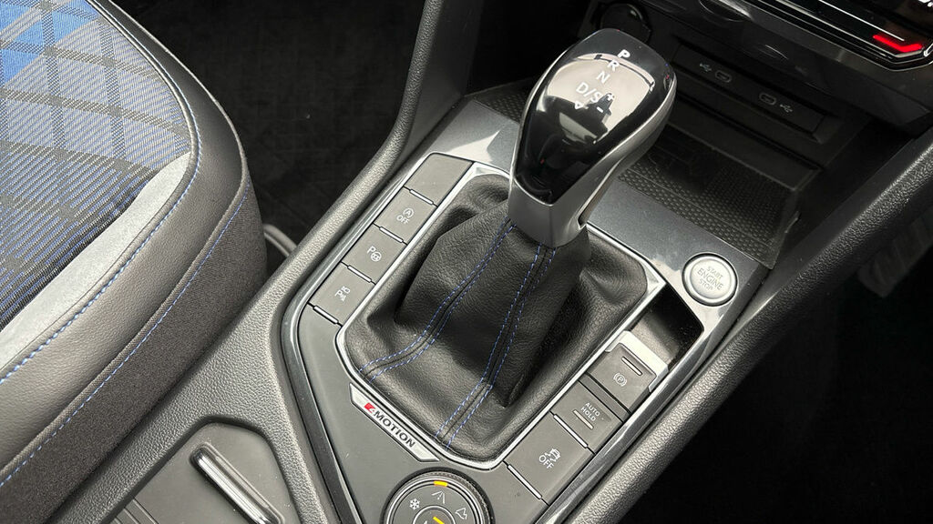 Volkswagen Tiguan R-line Tsi S-a Blue #24