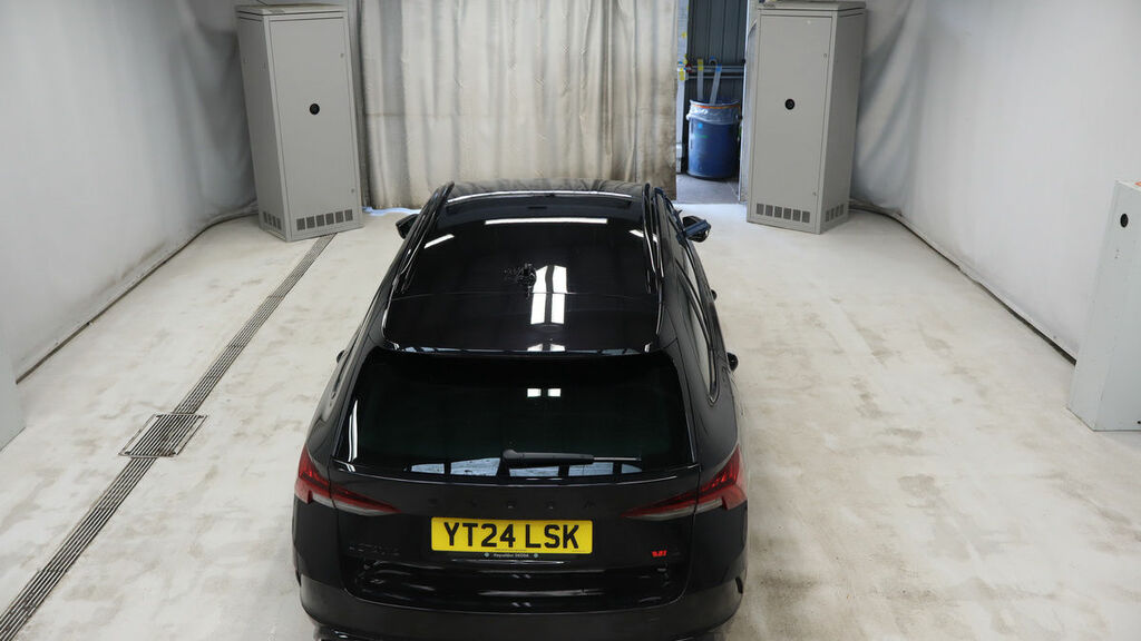 Skoda Octavia Estate Se Technology 1.5 Tsi 116 Ps 6G Man Black #8