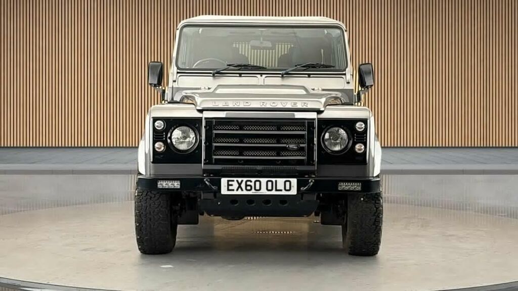Land Rover Defender 90 2.4 Tdci Xs Station Wagon Double Cab Ma EX60OLO Grey #3