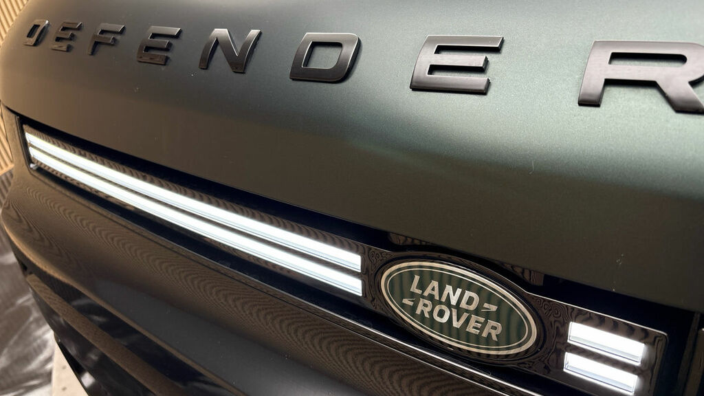 Land Rover Defender 110 2.0 D240 Hse 110 White #22