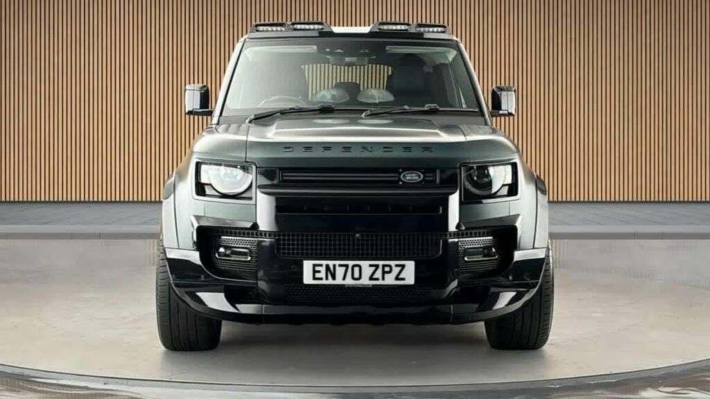 Land Rover Defender 110 2.0 D240 Hse 110 White #3