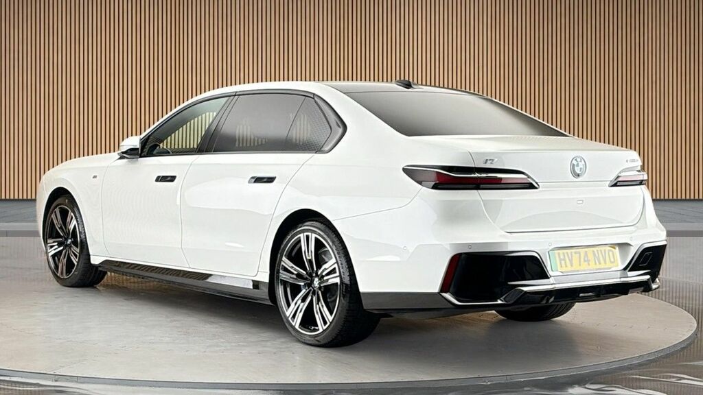 BMW i7 50 105.7Kwh M Sport Saloon Edriv #2