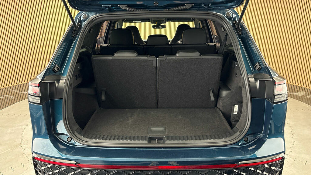 Volkswagen Tayron 1.5 Tsi Ehybrid 272 R-line Dsg Black Style P Blue #10
