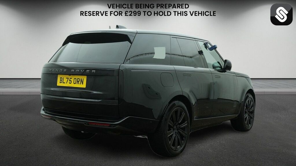 Land Rover Range Rover 3.0 P550e 38.2Kwh Suv Plu Black #4