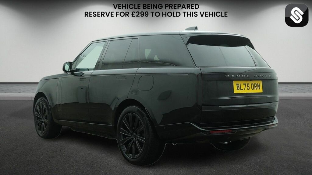 Land Rover Range Rover 3.0 P550e 38.2Kwh Suv Plu Black #3