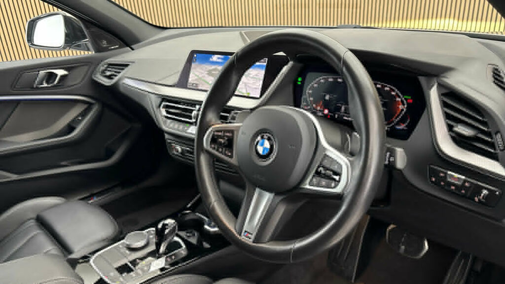 BMW 1 Series 2.0 M135i Hatchback Xdrive Euro 6 EA73RWF #5