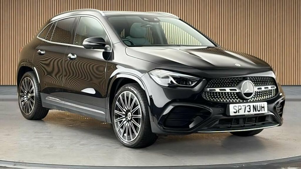 Mercedes-Benz GLA Class 2.0 Gla220d Amg Line Premium Plus Suv Black