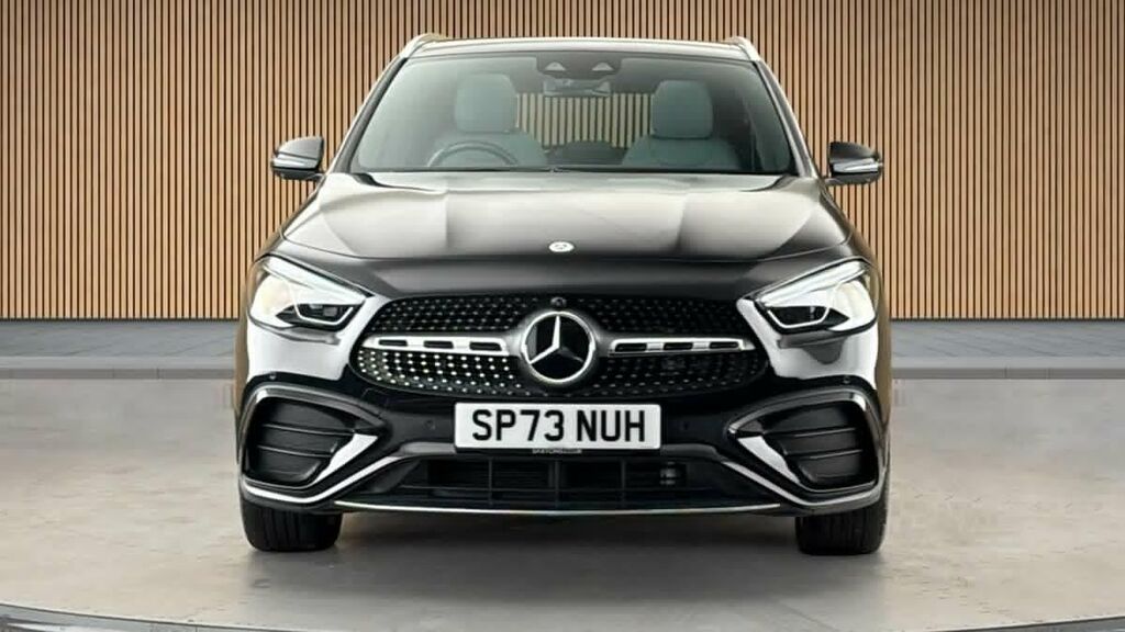 Mercedes-Benz GLA Class 2.0 Gla220d Amg Line Premium Plus Suv Black #3