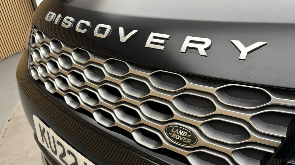 Land Rover Discovery 2022 1.5 P300e 12.2Kwh Urban Edition Suv Petro Black #24