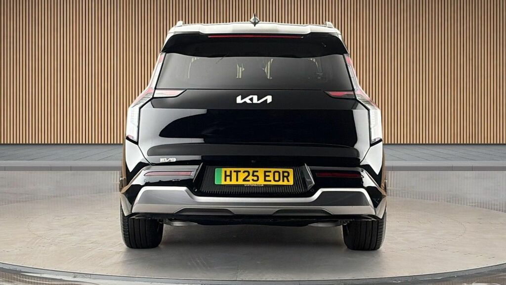 Kia EV9 99.8Kwh Air Suv Rwd 200 Bhp Black #4