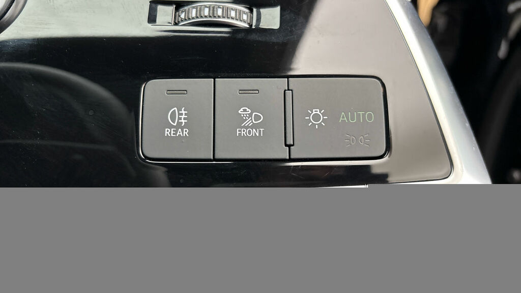 Audi Q7 Black Edition Black #22
