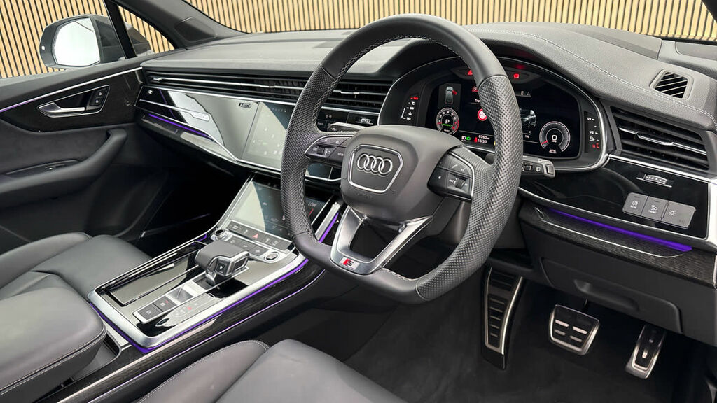 Audi Q7 3.0 Tfsi V6 55 Black Edition Suv Tiptro  #5