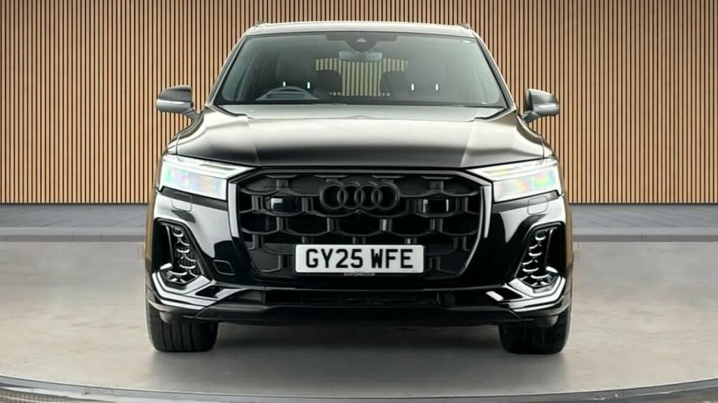 Audi Q7 3.0 Tfsi V6 55 Black Edition Suv Tiptro GY25WFE #3