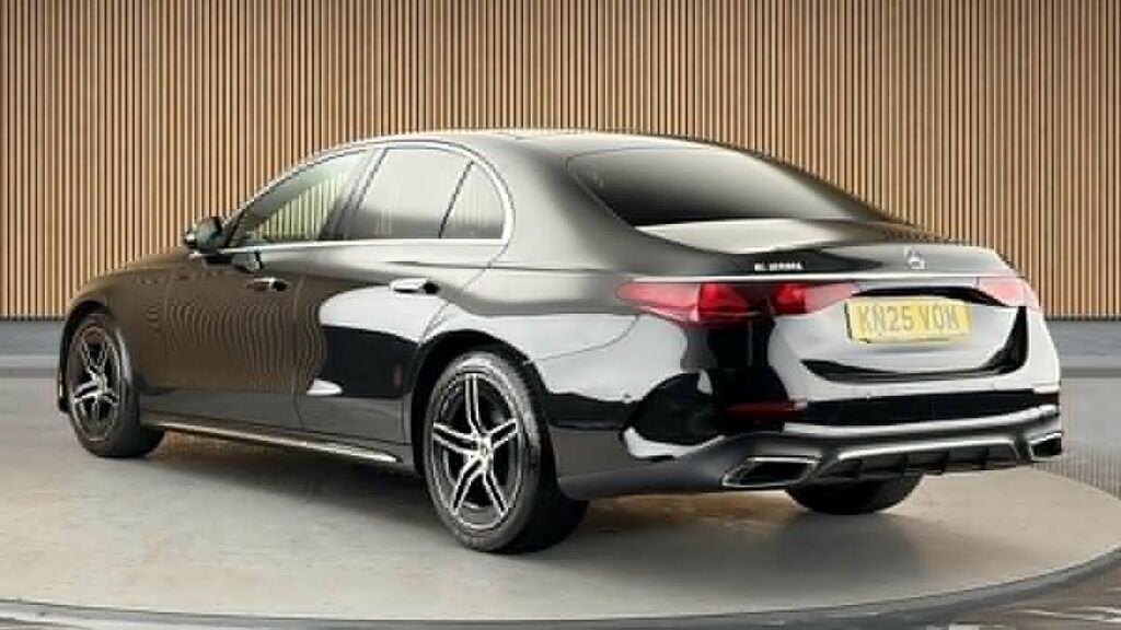 Mercedes-Benz E Class 2.0 E200h Mhev Amg Line Premium Saloon Petro KN25VOM #2