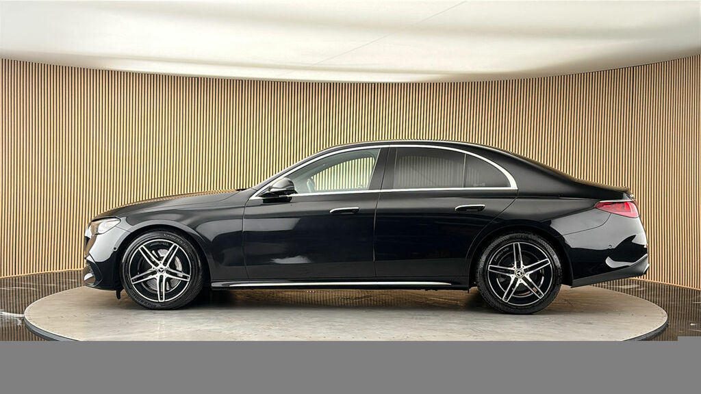 Mercedes-Benz E Class E 220 D Amg Line Advanced White #15