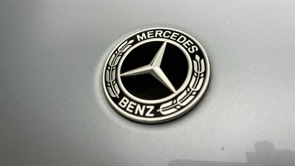 Mercedes-Benz GLC Class Glc 300 D 4Matic Amg Line Premium Plus Black #24