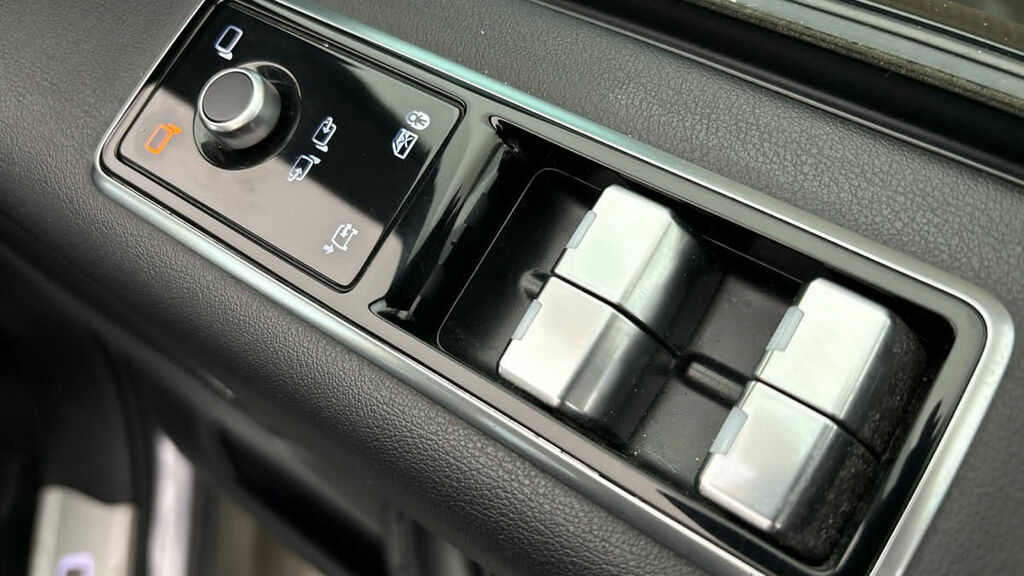 Land Rover Range Rover R-dynamic S Black #24