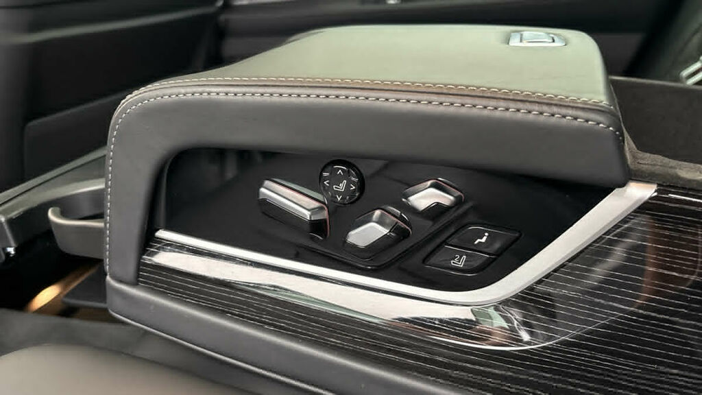 BMW 7 Series Black #33