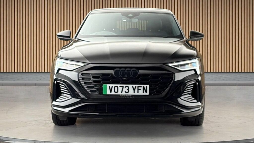 Audi Q8 e tron 55 Black Edition Sportback Quatt Black #3