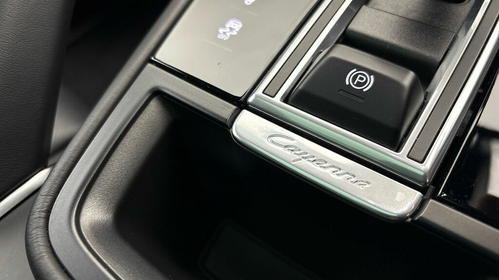 Porsche Cayenne 3.0 24 Grey #26