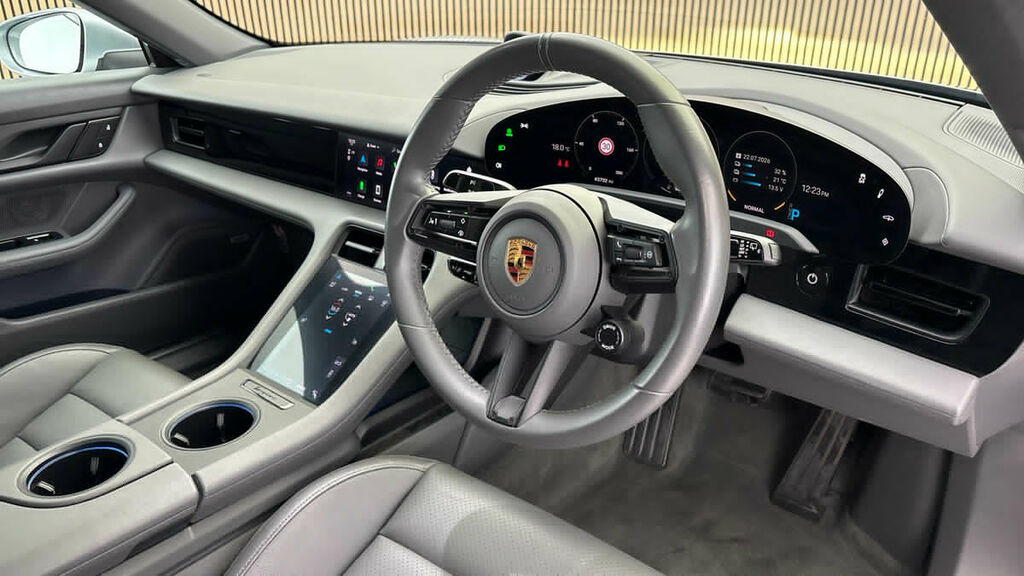 Porsche Taycan Performance Plus 93.4Kwh 4S Cross Turismo Elec  #5