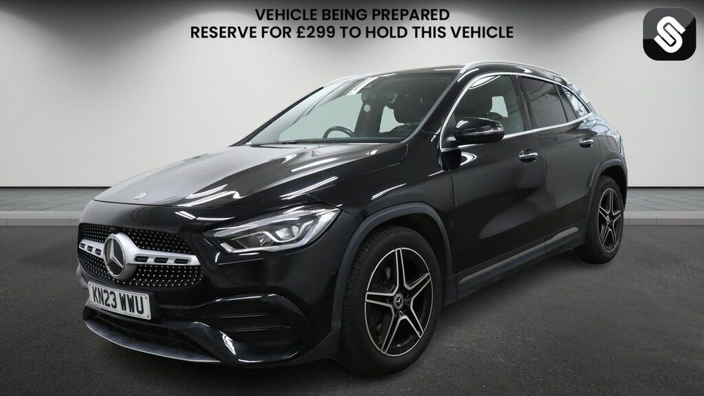 Mercedes-Benz GLA Class 200 Amg Line Executiv Black #2