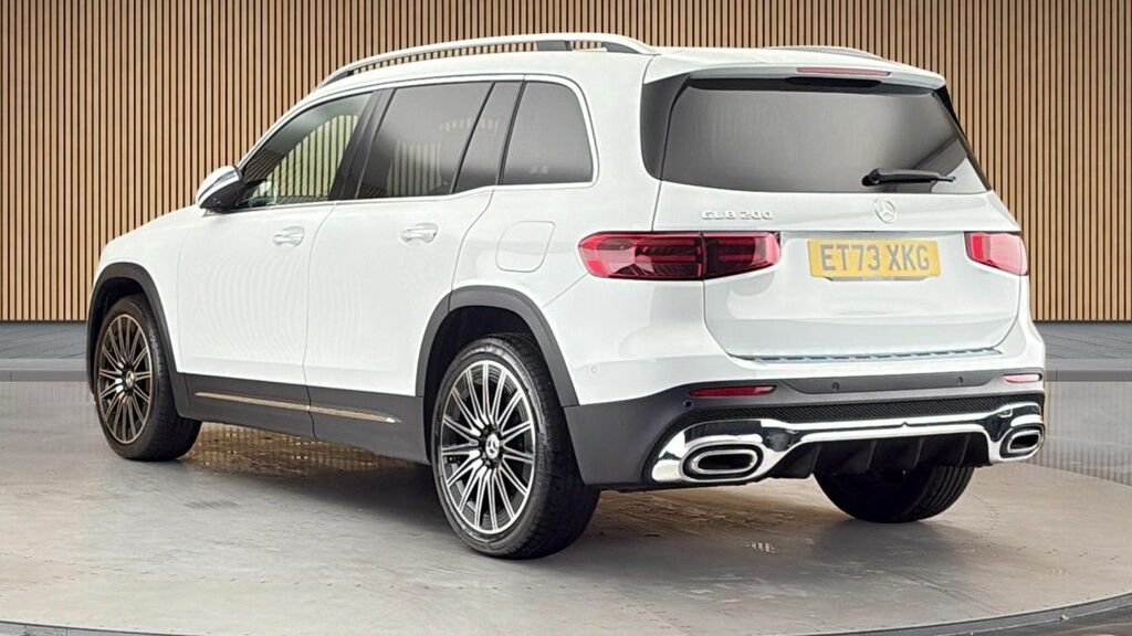 Mercedes-Benz GLB Class 1.3 Glb200h Mhev Amg Line Premium Plus Suv P #2
