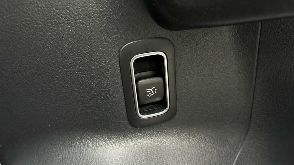 Mercedes-Benz GLB Class Glb 220 D 4 Matic Rhd Black #25