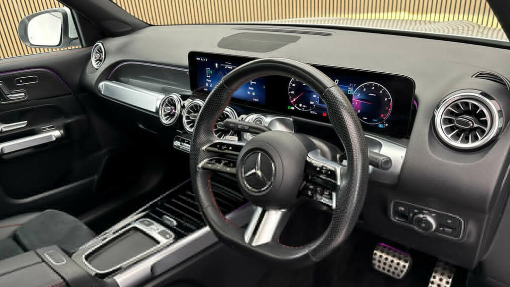 Mercedes-Benz GLB Class 1.3 Glb200h Mhev Amg Line Premium Plus Suv P #5