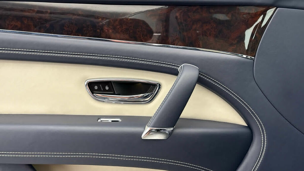 Bentley Bentayga Bentayga V8 D Grey #18