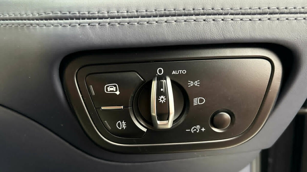 Bentley Bentayga Bentayga V8 D Grey #28
