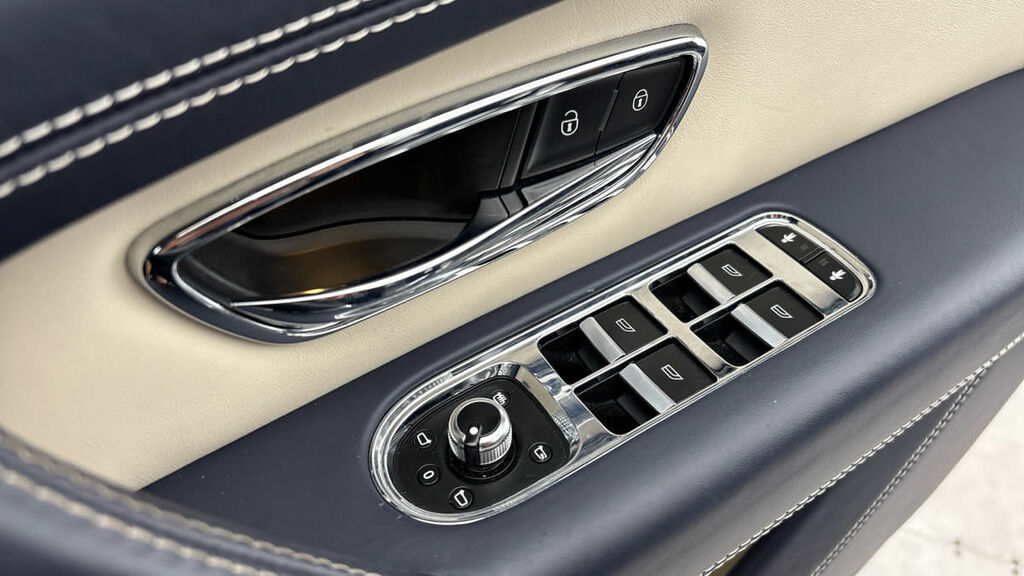 Bentley Bentayga Bentayga V8 D Grey #27