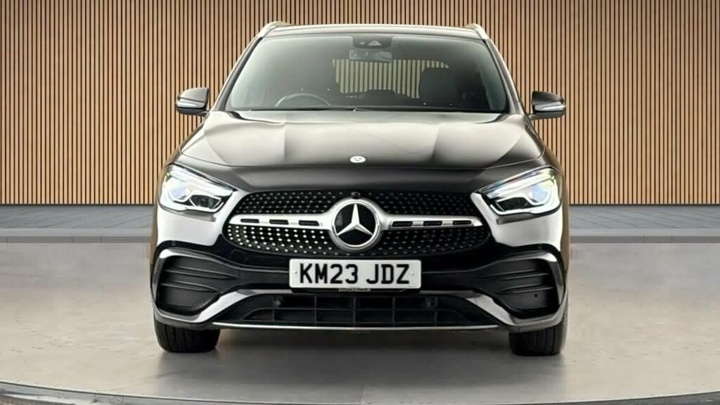 Mercedes-Benz GLA Class 1.3 Gla200 Amg Line Premium Suv 7G-dc KM23JDZ Black #3