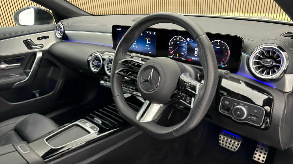 Mercedes-Benz CLA Class 2.0 Cla220d Amg Line Premium Plus Coupe Dies White #4