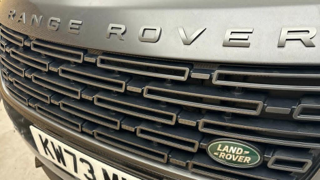 Land Rover Range Rover Velar 2.0 P400e Dynamic Se Grey #18