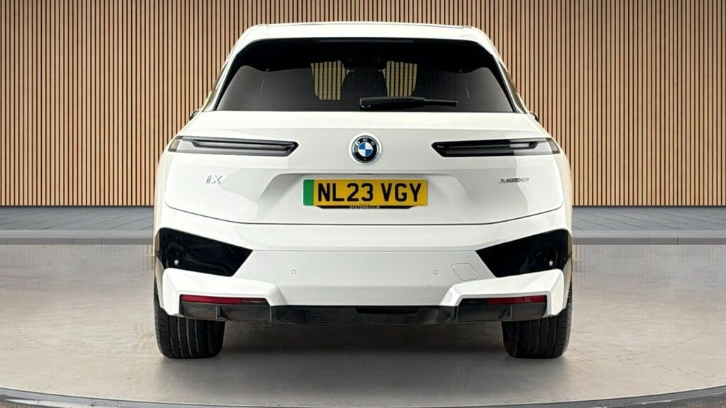 BMW iX 40 76.6Kwh M Sport Edition Suv X White #4