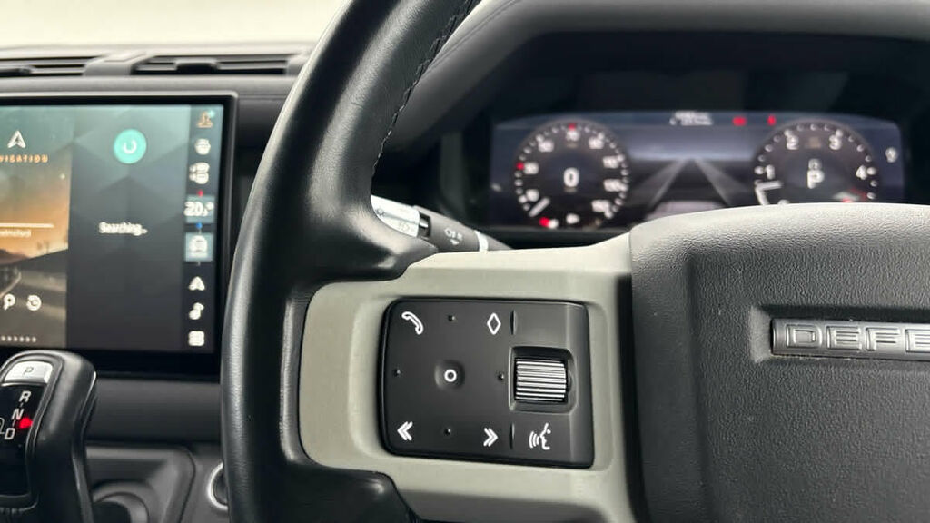 Land Rover Defender 90 X-dynamic Hse Black #13