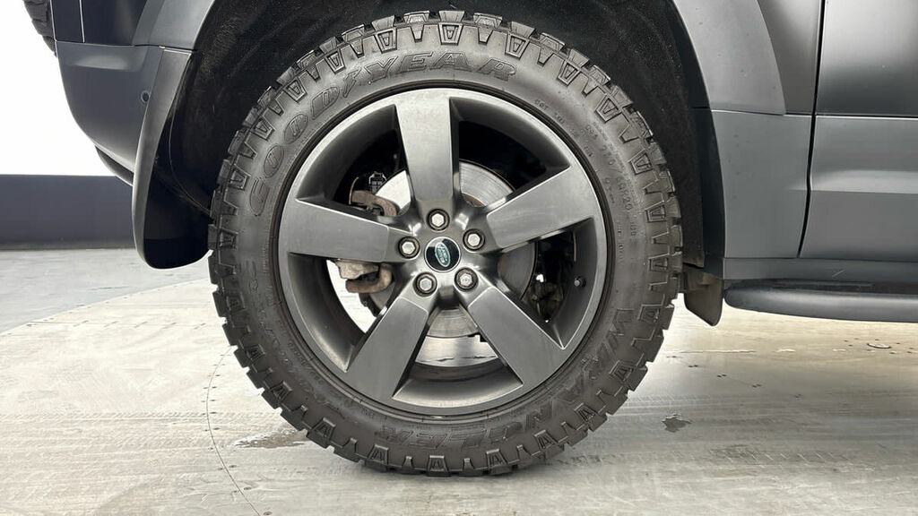 Land Rover Defender 90 X-dynamic Hse Black #10