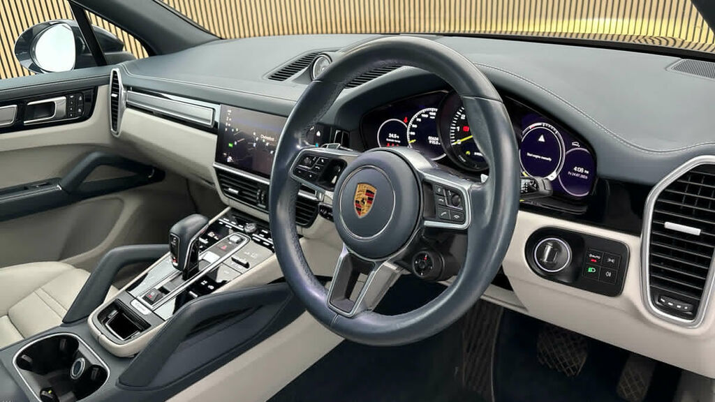 Porsche Cayenne 3.0 V6 E-hybrid 17.9Kwh Platinum Edition Suv P  #5