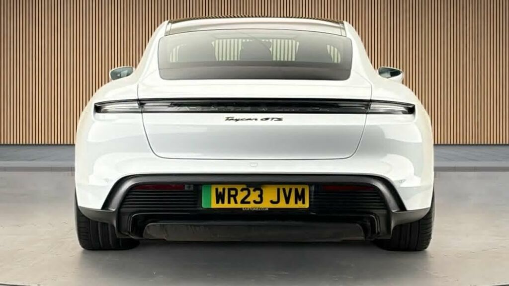 Porsche Taycan Performance Plus 93.4Kwh Gts Saloon A  #4