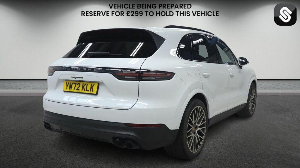 Porsche Cayenne 3.0T V6 Platinum Edition Suv Tiptronics White #4