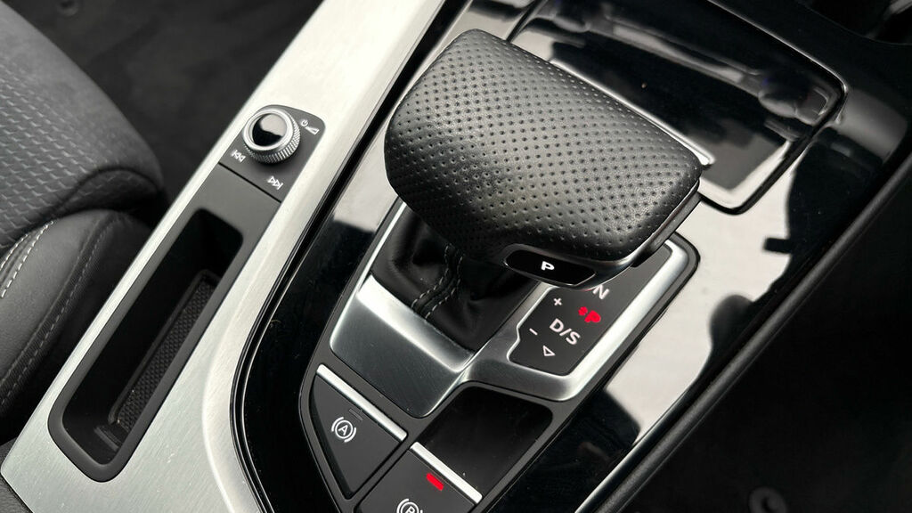 Audi A5 Cabriolet S Line 35 Tfsi 150 Ps S Tronic Black #6