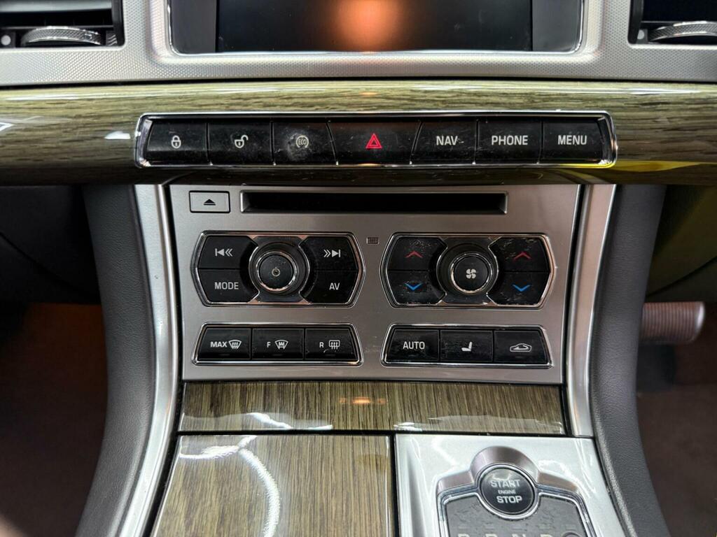 Jaguar XF 2.2D Se Business Euro 5 Ss Silver #32