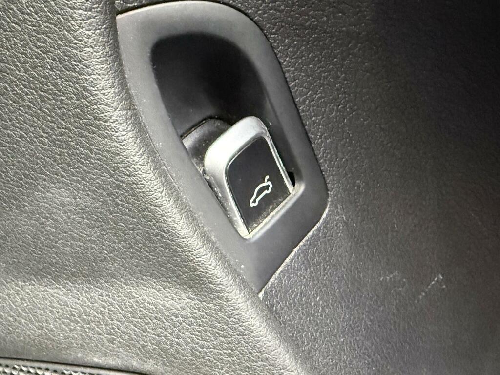 Audi A4 S Line Black Edition Tdi #32