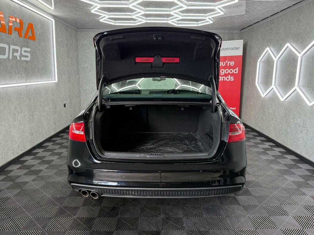 Audi A4 S Line Black Edition Tdi #16