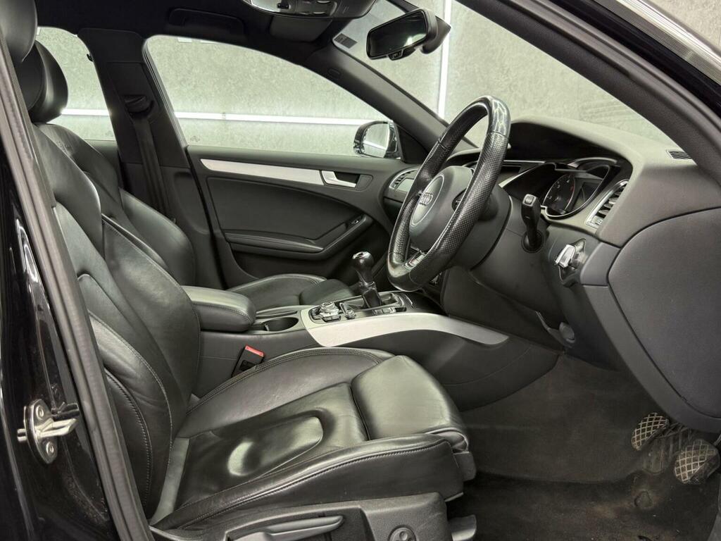 Audi A4 S Line Black Edition Tdi #17